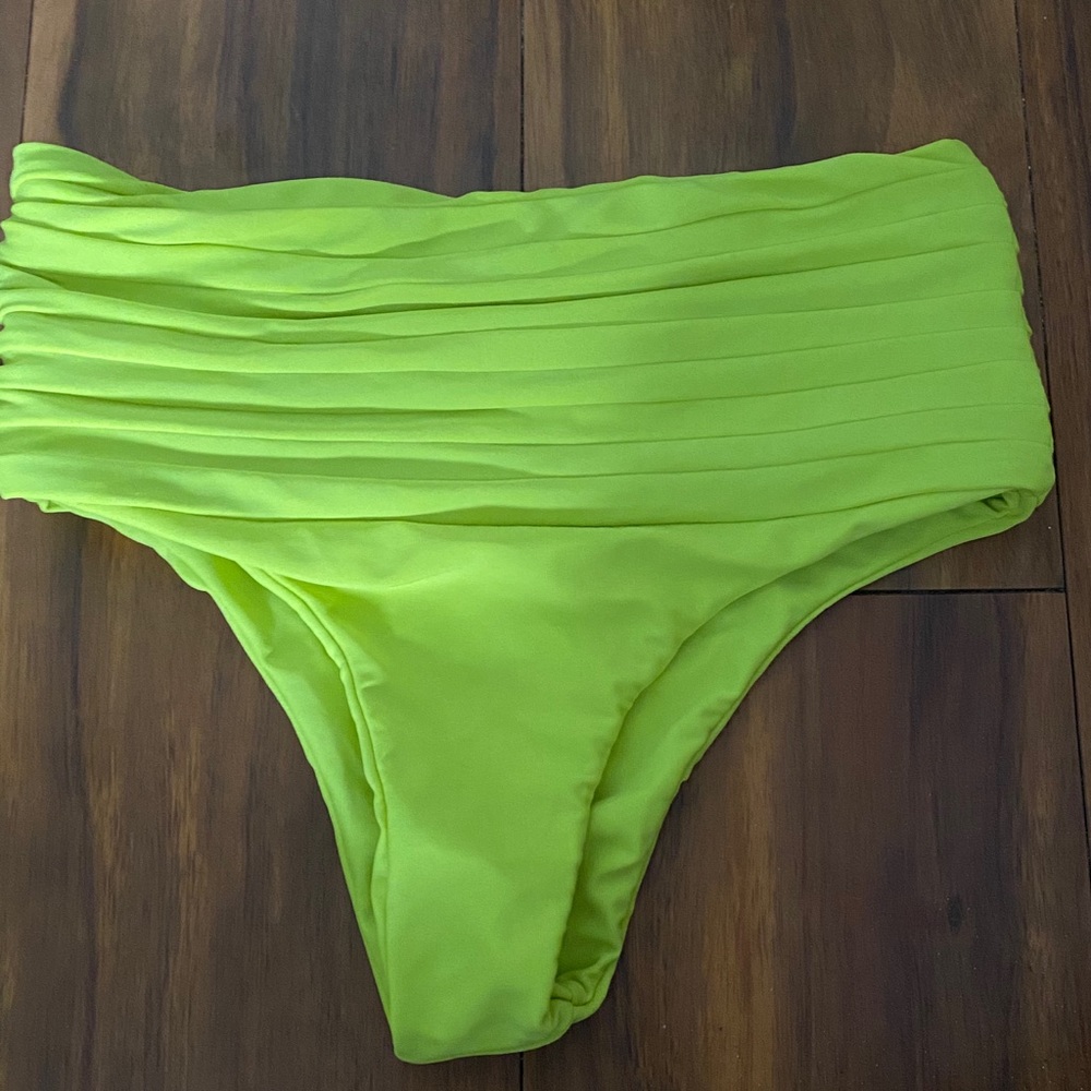 Mikoh Bottoms